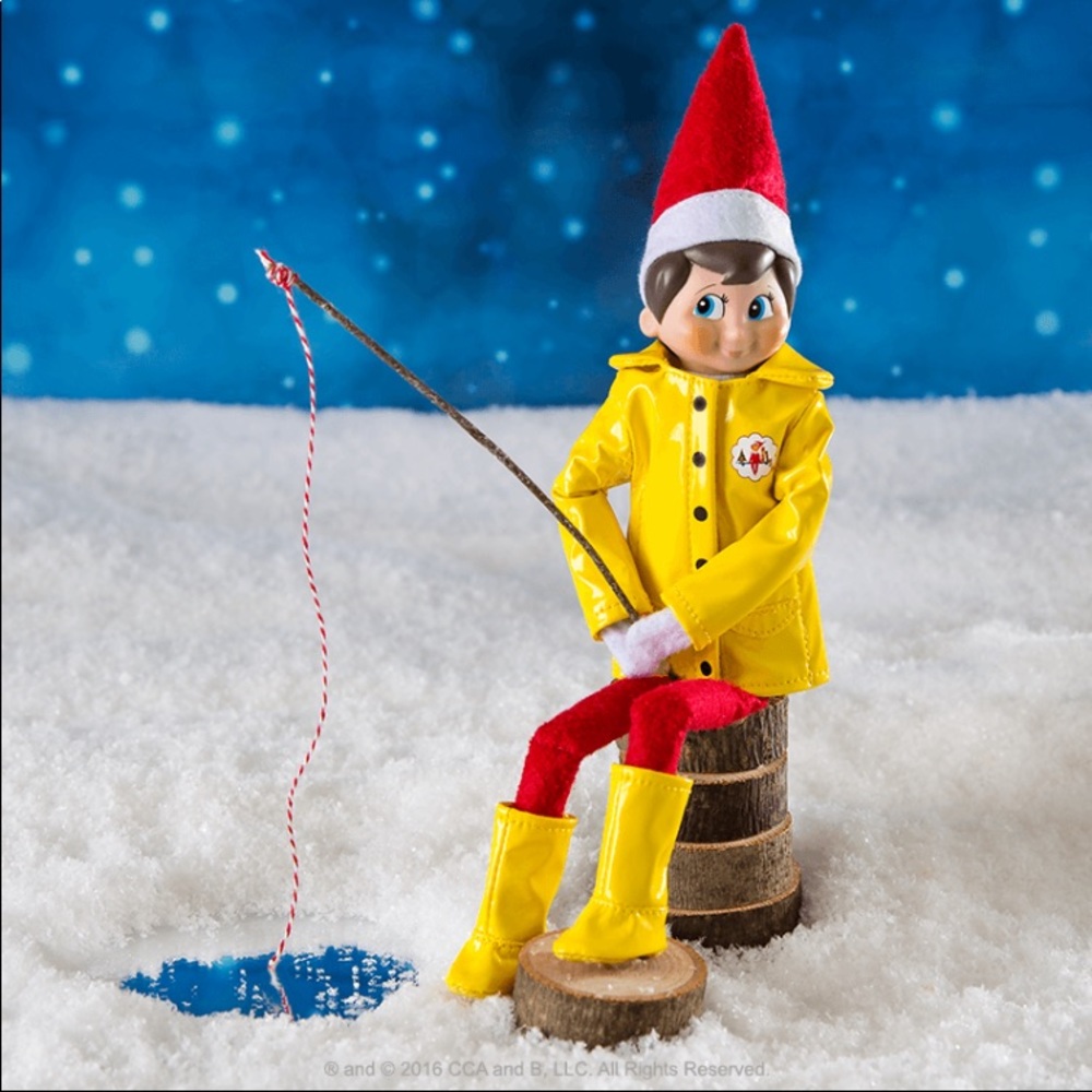 Elf on the shelf “CAROLING IN THE RAINCOAT”